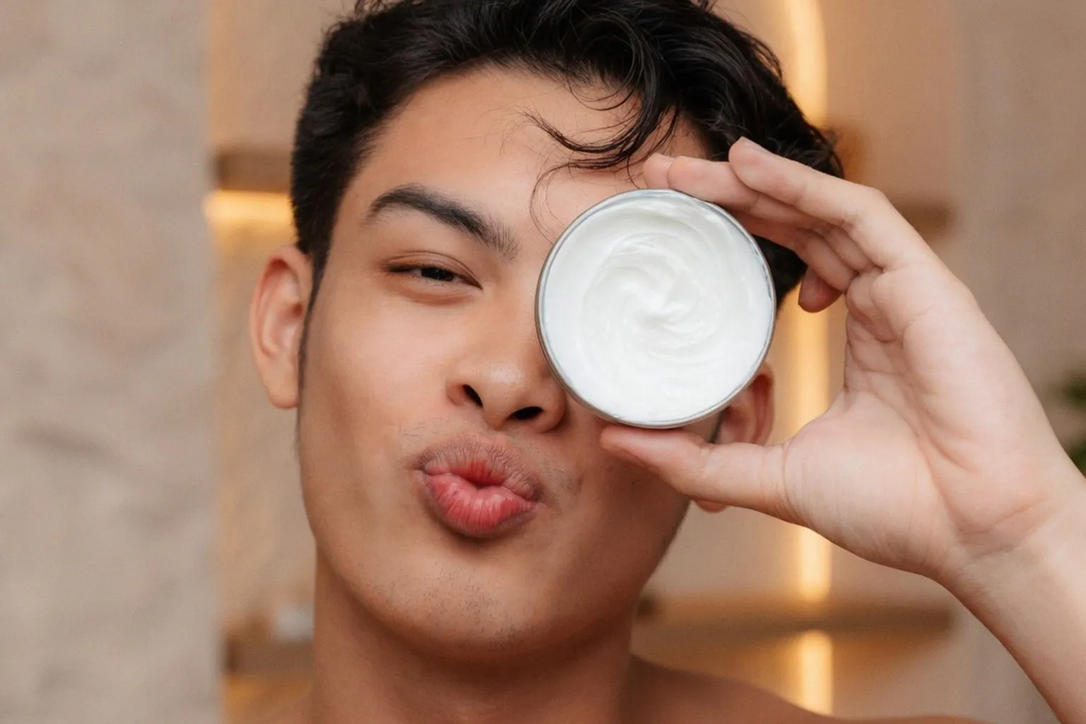 La nueva propuesta de Clarins para revitalizar el rostro y transformar tu ritual de belleza diario