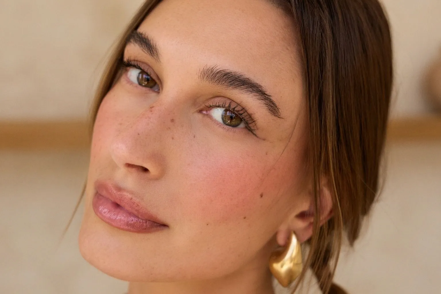 Más allá del marketing: cómo diseñar una rutina de cuidado facial efectiva y real